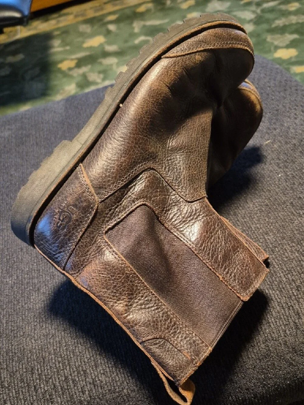 UGG classic pull